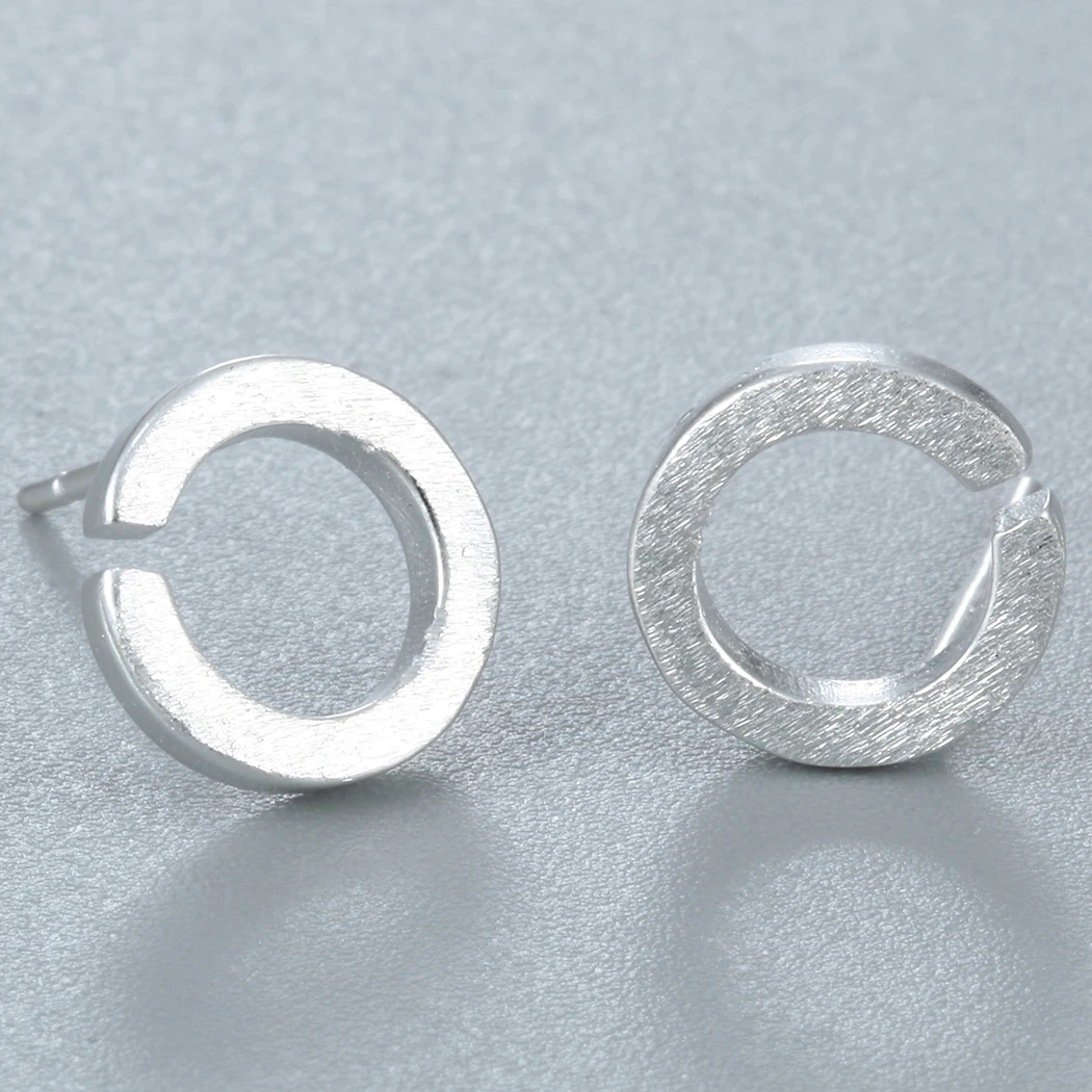 

Round Stud Earring Geometric Matte Simple Circle For Women Minimalism Jewelry Fashion Bronics Bijoux Female Earrings Gift