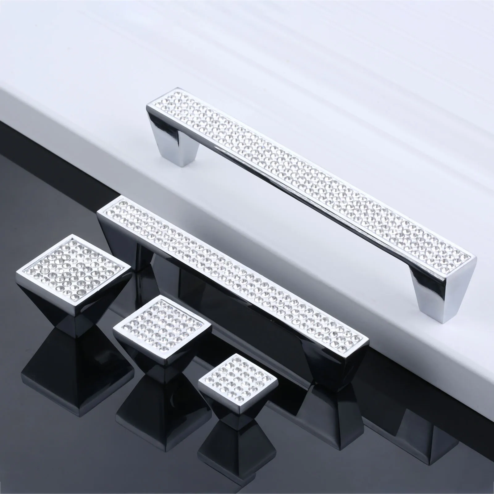 DRELD 1Pc 20/25/30mm Diamond Crystal Glass Furniture Knob 96mm 128mm Rhinestone Cupboard Drawer Pull Kitchen Cabinet Door Handle