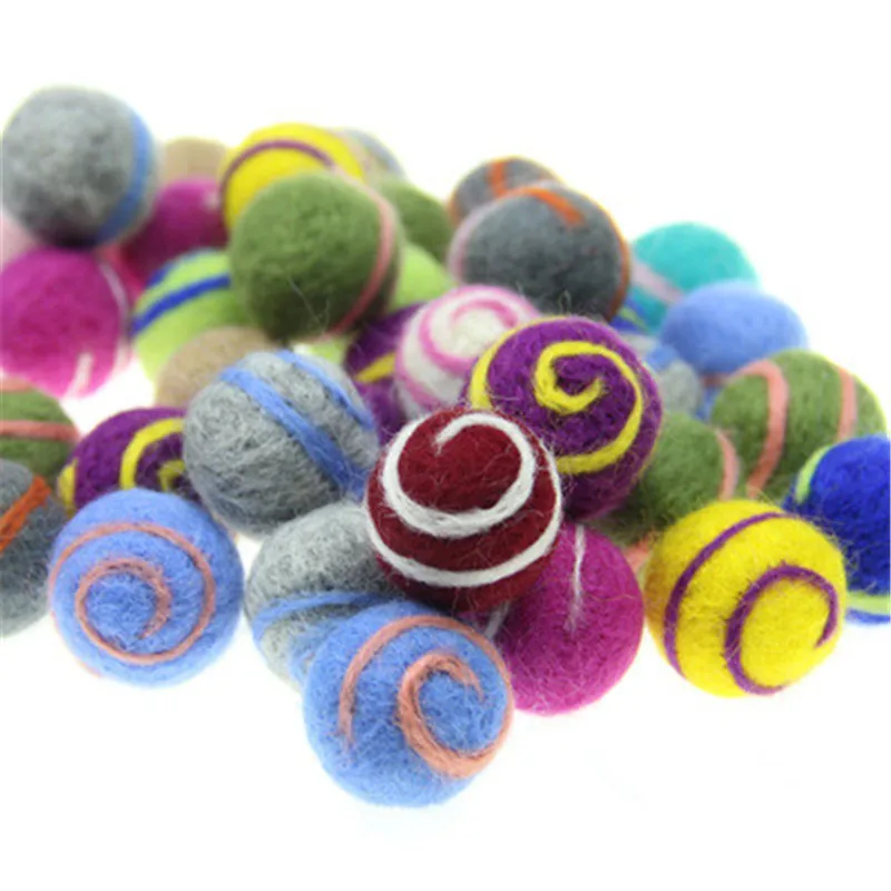 Wholesale 20PCs Handmade 30PCs Round Wool Felt Woven Balls Craft