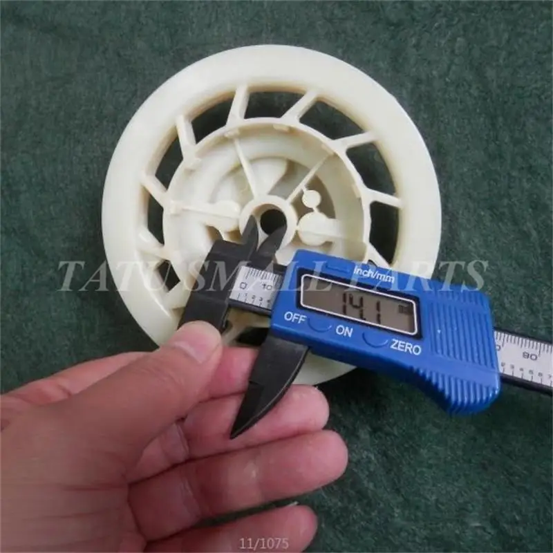 RECOIL STARTER PULLEY 499901 7