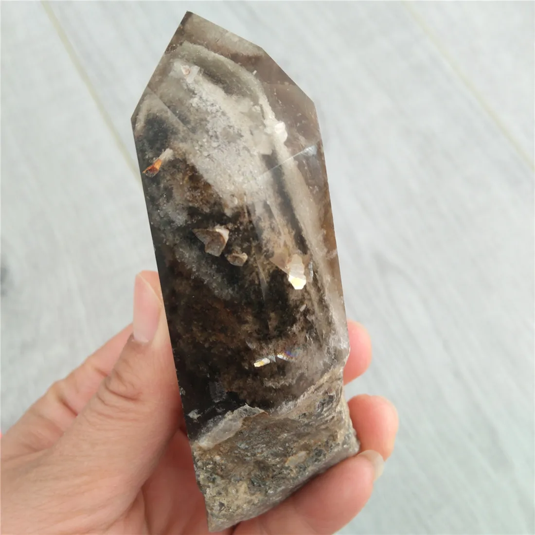 Каменные камни с Кристал фантом кристаллы призрака Wicca Cristal Islande Pierre Naturelle Cristaux