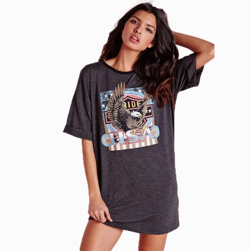 dark grey shirt outfit women's