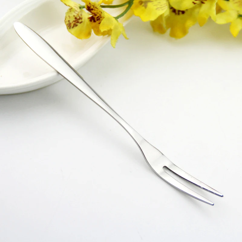 

VanKood Dessert Fork Stainless Steel for Dinner and Fruit High Quality Long Time Use Dinner Fork Silver Color