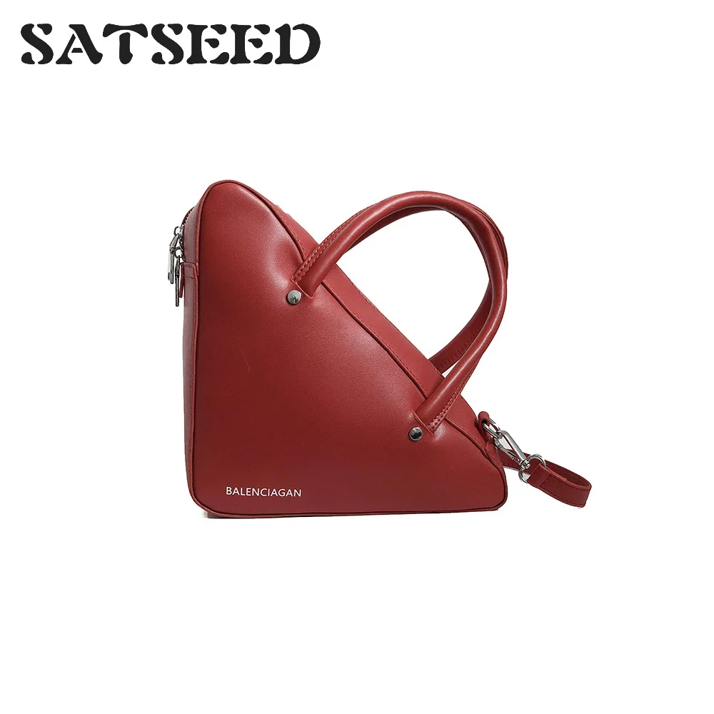 

2019 New Korean Chic Fashion Simple Letter Personality Triangle Bag Hand Strap Shoulder Messenger Bag