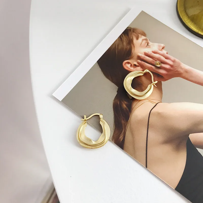 925 серебряный Модный золотой цвет специальная форма серьги для женщин Элегантный дизайн геометрические серьги-кольца ювелирные изделия 1 пара