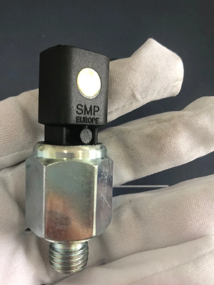 

Free shipping Oil Press Pressure Sensor Switch For Perkins/MASSEY CATERPILLAR JCB 1000 1100 1104D-44 701/80389 237-4894 2848A071