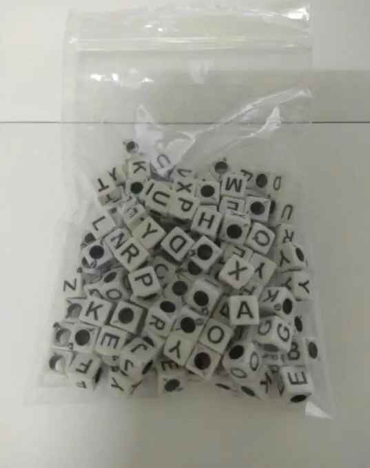 Резиновый браслет ожерелье Плетеный бисер DIY тканые радужные детали - Цвет: letter bead A 100pcs