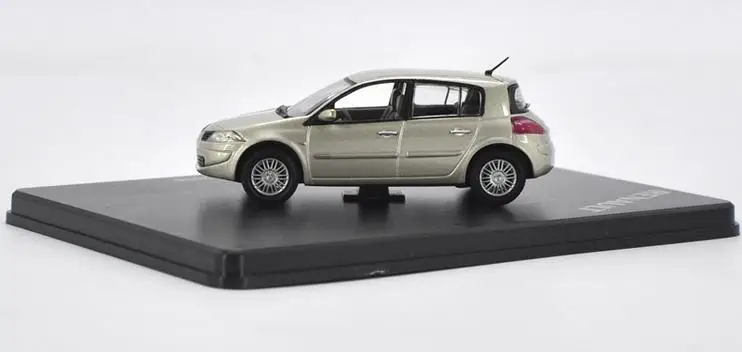 1:43 Масштаб сплава Модель автомобиля, высокая имитация RENAULY megane автомобиль игрушки, металлическое литье, Коллекция игрушечных автомобилей