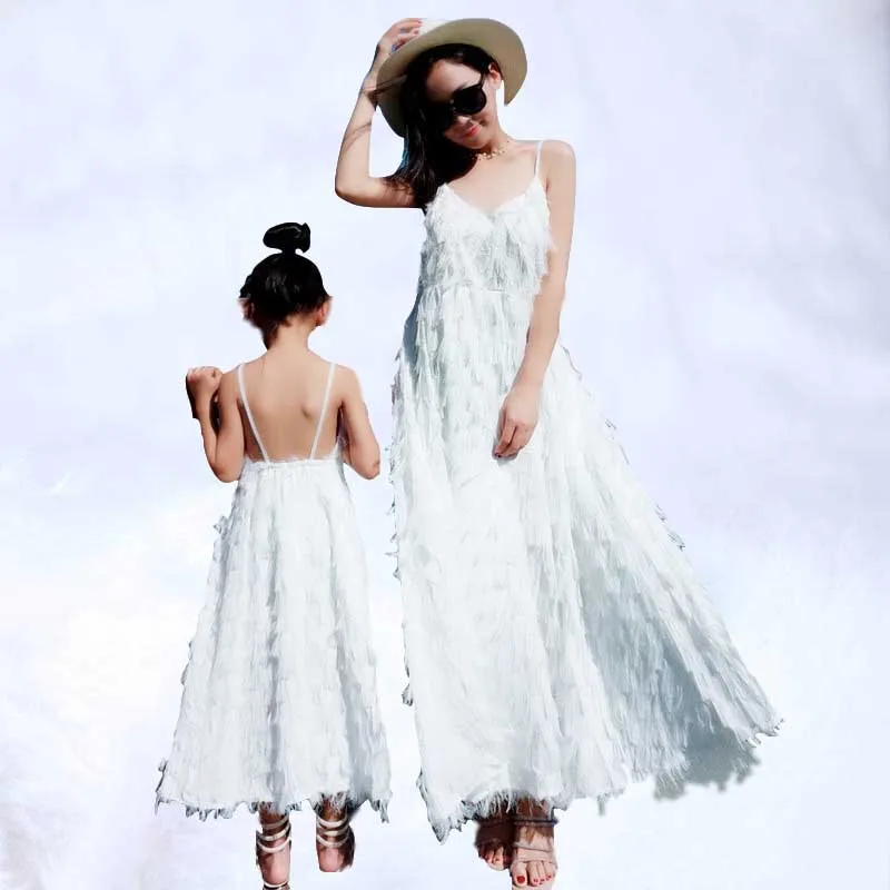 

new fashion Summer Mother Daughter Dresses Family Matching Clothes 2019 Family Look Bohemian Sleeveless White girl Dresses