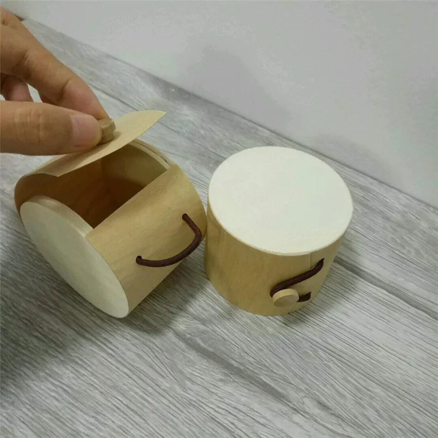 Small Round Box with Rope Buckle Organie Material Wood General Tea Caddy Soft Wood Bark Lovely Gift Box Home Decor6.8*5.4CM
