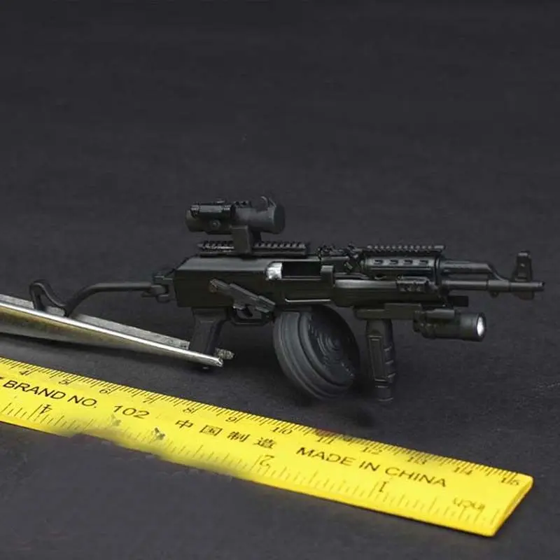 1//12 Diecast Metal AKM /& M416 pistolets pour 6/" ~ 8/" Action Figures 13+14 Pubg