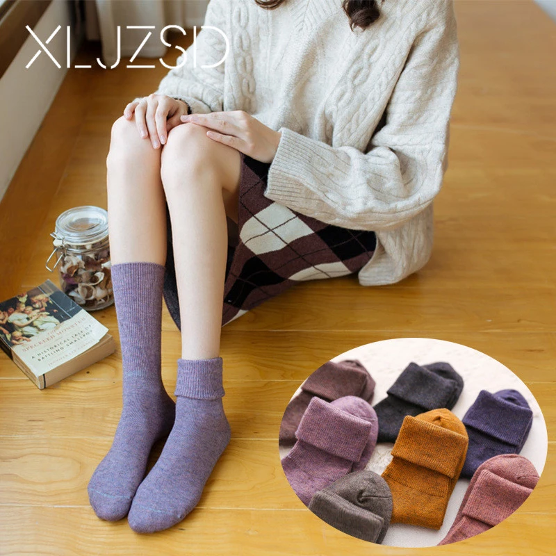 

XLJZSD 1pair 2019 New Arrival Loose Socks Keep Warm Candy Color Wool Retro Women Socks Knee-High Autumn & Winter XZW037