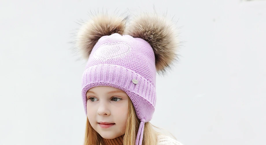 Lovely Girls Beanies Pink Heart-Shaped Rhinestones Knitted Hat With Fur Pom Pom Winter Warm And Thicken Skullies Children Cap (1)