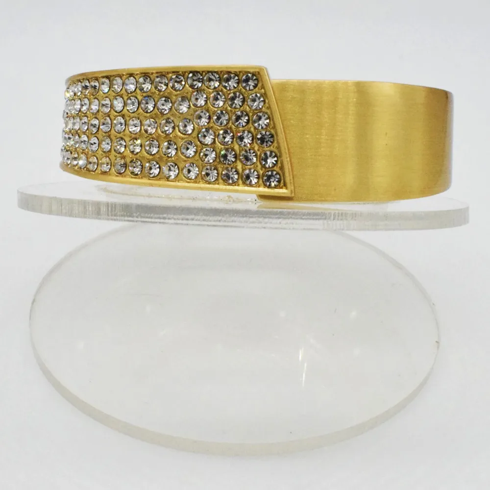 New fashion bracelet Dubai gold-color of women cuff delicate wedding bracelet beautiful Birthday gift Jewelry
New fashion bracelet Dubai gold-color of women cuff delicate wedding bracelet beautiful Birthday gift Jewelry