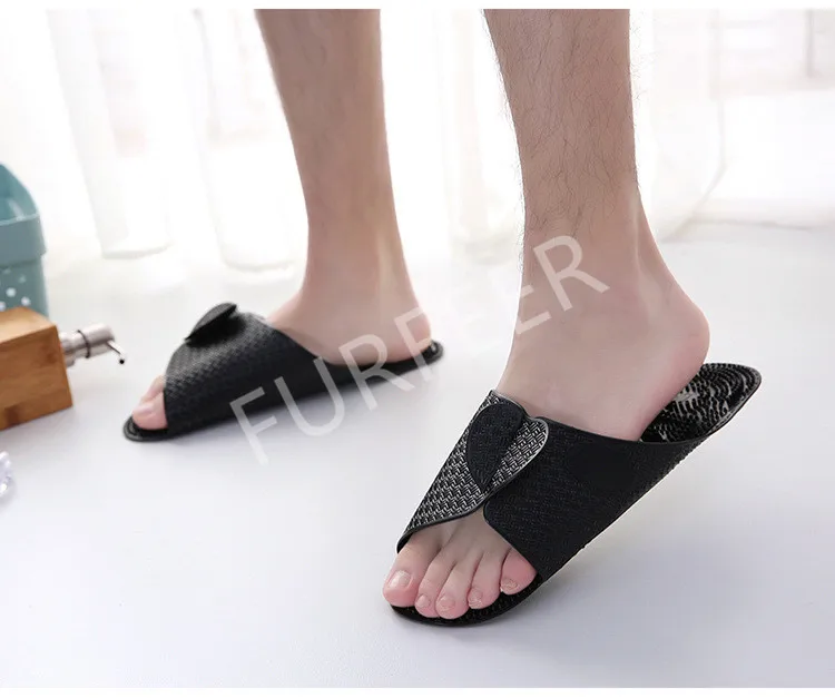 Men's Summer Swimming Beach Flip Flops Traveling Airplane Hotel Shoes Home Massage Slippers Men Foldable Slides Outdoor Sandals