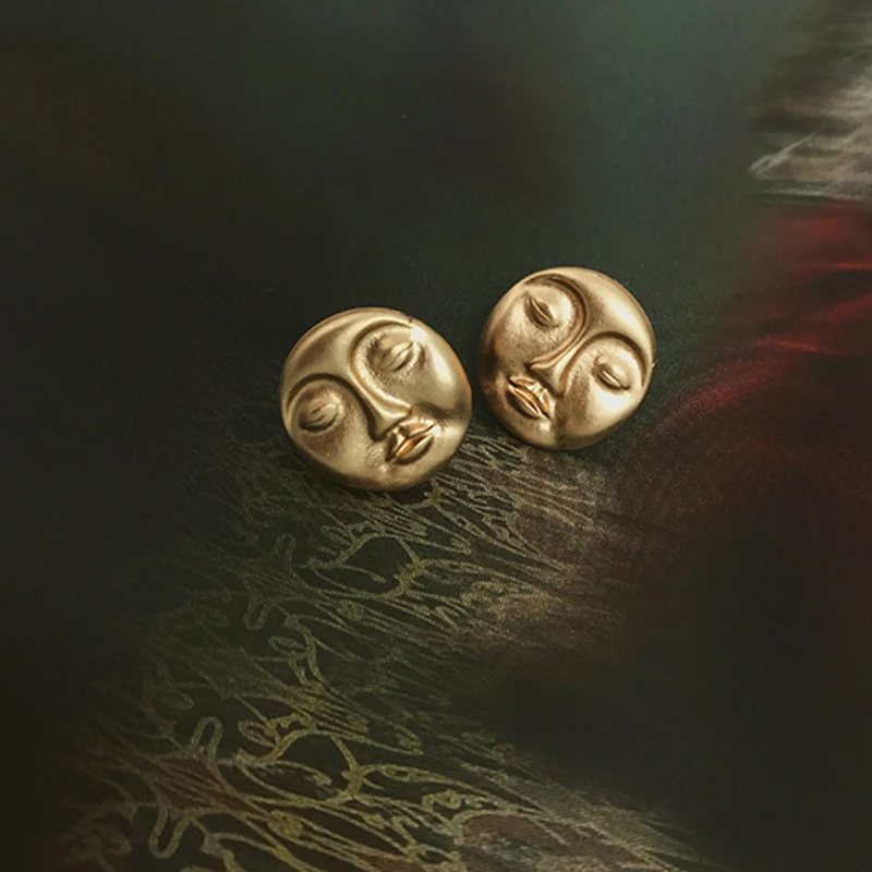 

2017 New Brand Jewelry Vintage Cool Gold Color Face Statement Earrings For Women Stud Earrings Girls Bijoux