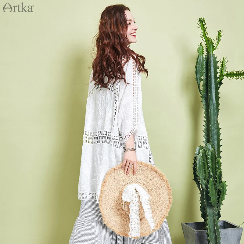 

ARTKA 2019 Summer Women Thin Open Stitch Hollow Out Design Three Quarter Sleeve Loose Long Coat Lady Cardigan WA15297X