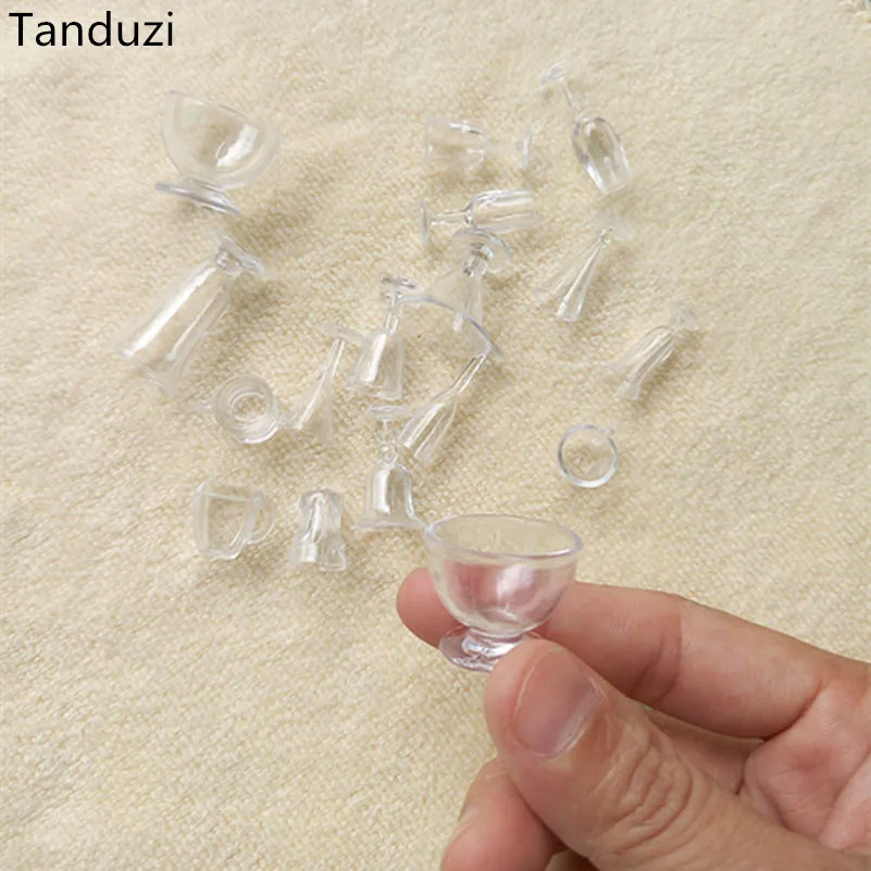 

Tanduzi 17pcs Plastic Cup Wine Cup Ice Cream Sundae Cup Transparent Container Crafts DIY 1:12 Dollhouse Miniature Deco Parts