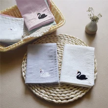 Лебедь, чувство, леди студенческие шелковые носовые платки вышитые цветы на небольшой чистый и свежий и подарок на день рождения