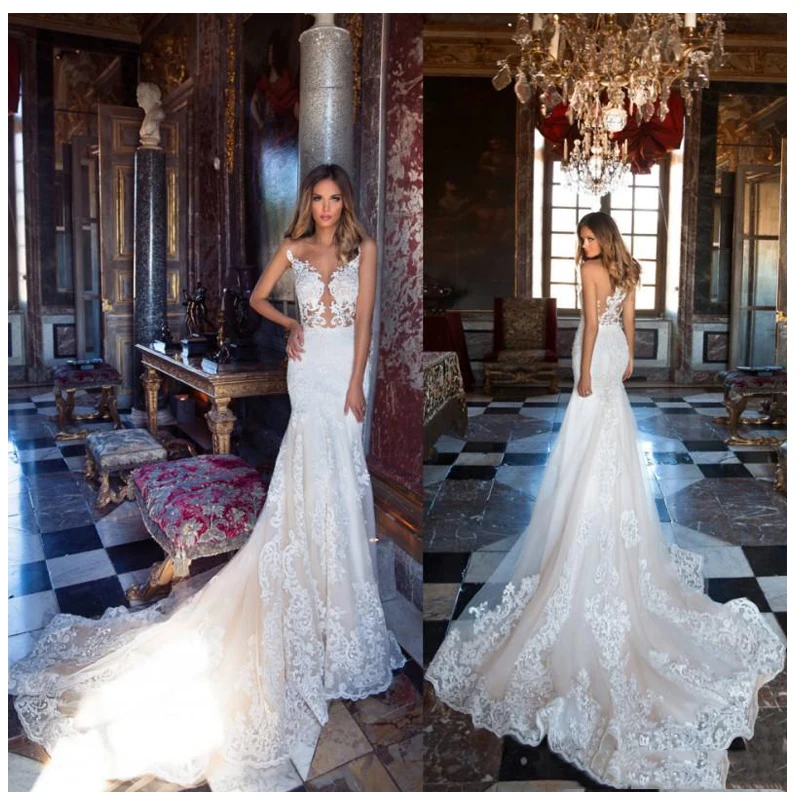 trumpet wedding dress with long train