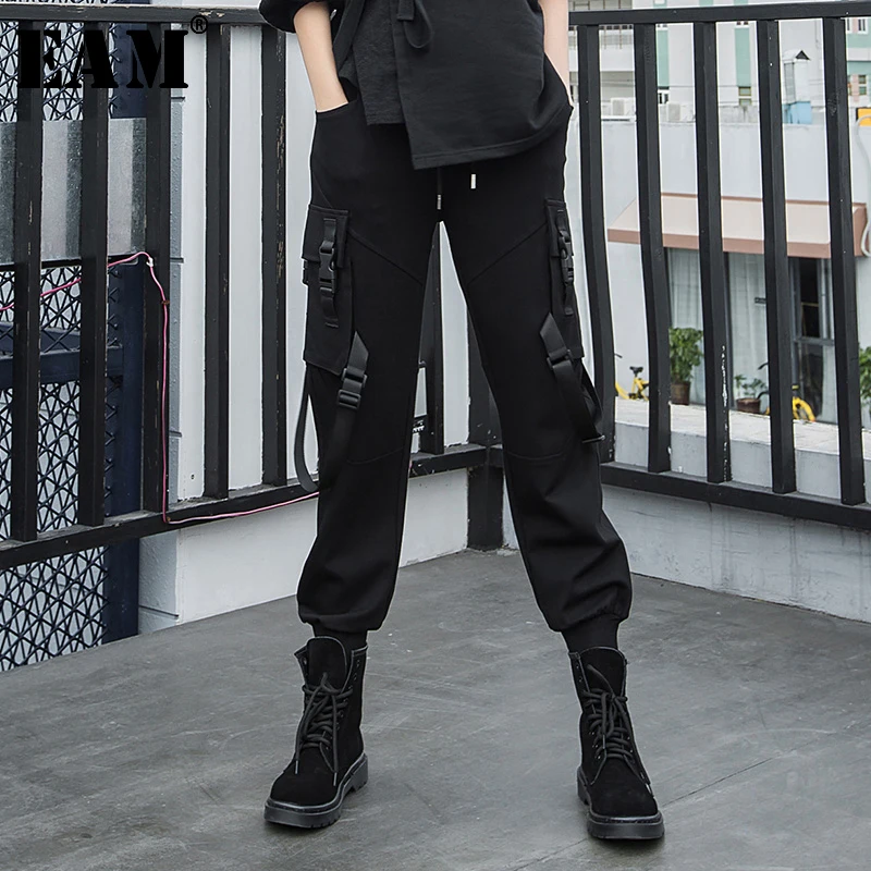 [EAM] 2019 весенне-летние женские стильные Новые однотонные черные плиссированные длинные Блестящие брюки-карго с высокой талией LE716