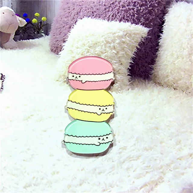 Kawaii-Icon-Harajuku-Stacked-Animal-Pikachu-Acrylic-Brooch-Clothes-Badge-Decorative-Rozet-Collar-Scarf-Lapel-Pin.jpg_640x640 (3)