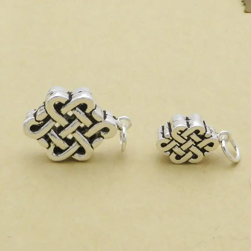 silver-charm0047B