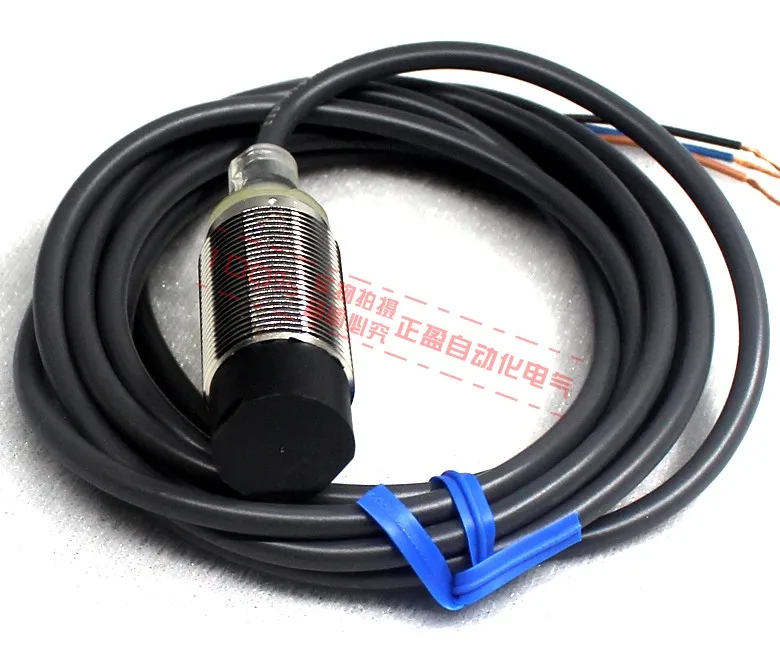 

Original authentic Omron OMRON proximity switch E2B-M18KN10-WP-B1 three-line PNP normally open