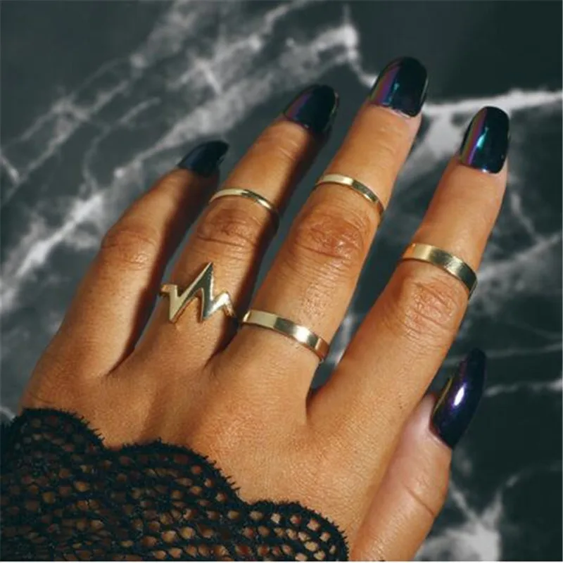 

ahmed 2019 New Fashion Popular Women's ring set 5pcs/set Gold Silver Lightning electrocardiogram Wedding Rings Female Girl Gifts