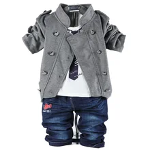 Демисезонный хлопковый Джинсовый комплект для новорожденных мальчиков; двубортное пальто+ футболка+ джинсы; комплект из 3 предметов; костюмы для маленьких мальчиков