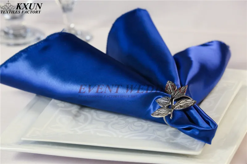 Атласные салфетки для свадебного стола из шелка и хлопка, салфетки для свадебного банкета, вечерние, для украшения стола - Цвет: 30x30cm royal blue