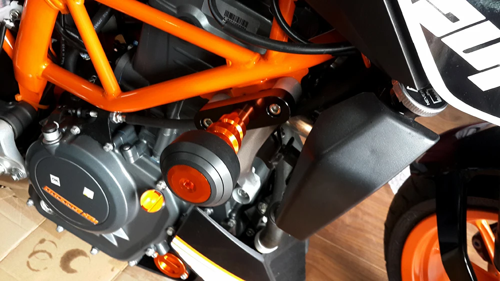 BJMOTO для KTM DUKE 125 200 390 2013- DUKE 250- мотоциклетные защита от падения рамка ЧПУ Ползунки Краш протектор