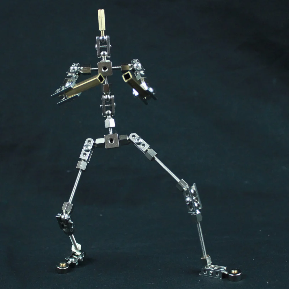STUDIO CHARACTER