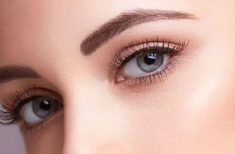 Eyebrow-Growth-For-Women