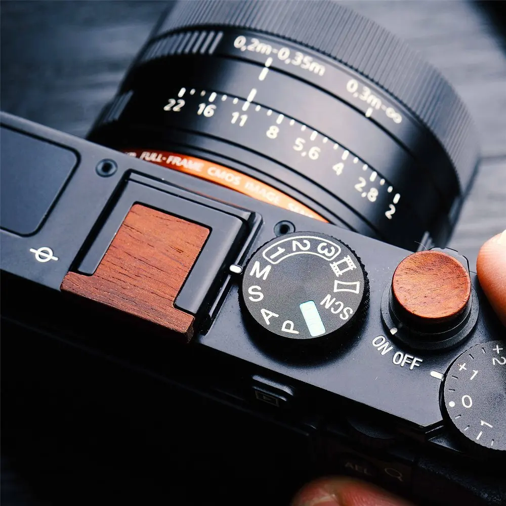 Copriscarpe Caldo In Legno Di Mogano Pulsante Di Rilascio Dell'Otturatore Morbido Per Sony Rx10 M4 Rx10 Iv Rx10 Iii Rx10 M3