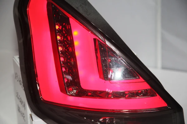 Для FORD хэтчбек для Fiesta светодиодные полосы задний фонарь 2009 2010 2011 2012 2013 год дымчатый черный