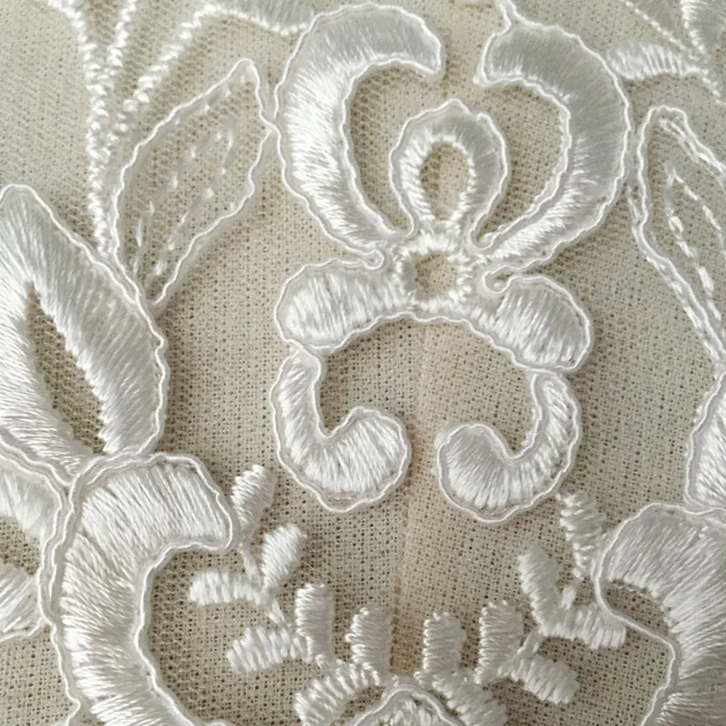 Ivory-white-Flower-Motif-Lace-applique-Rococo-Trim-Lace-Applique-Luxury-Bridal-Lace-Design