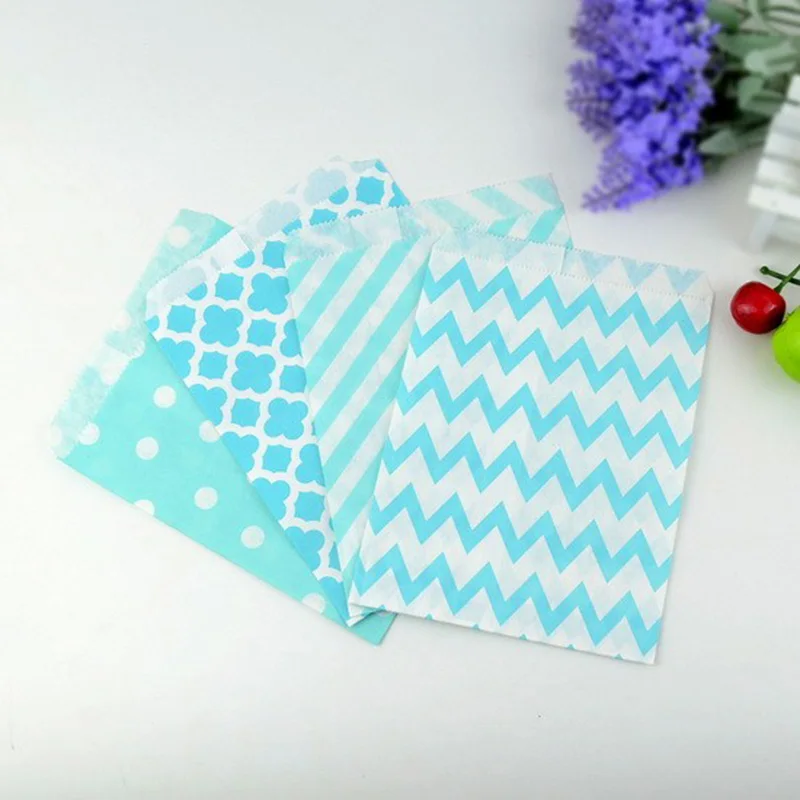 100pcs Food grade Paper Candy Bag Stripe/Dot/Twill Pattern Kids Favors Packing Gift Wedding Decoration and Birthday Party Supply - Цвет: blue