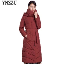 YNZZU бренд новые зимние женские длинные пуховики элегантные тонкие пуховые пальто с капюшоном толстые теплые женские куртки с поясом O596