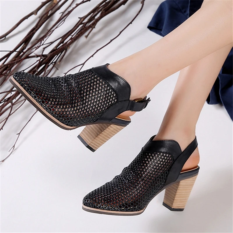 

2019 leather comfortable hollow high heels retro thick heel Baotou sandals ladies shoes pointed toe slingbacks black grey