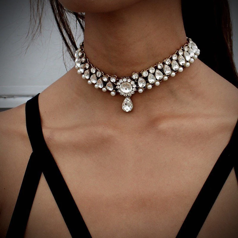 

Trendy Creative Resin Rhinestone Water Drop Choker Pendant Women Ornament Jewelry