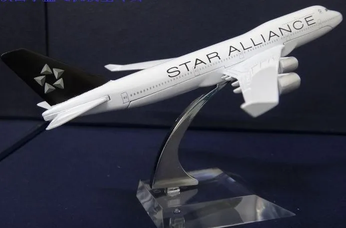 1:400 модель самолета Боинг 747-400 Star Alliance aircraft B747 металла моделирование самолета Модель игрушки для детских игрушек подарок на год