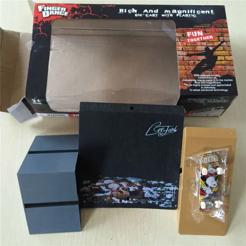 

1 complete SET finger board and mini skateboard park ramp parts accessory model for house playing for tech deck toy playing