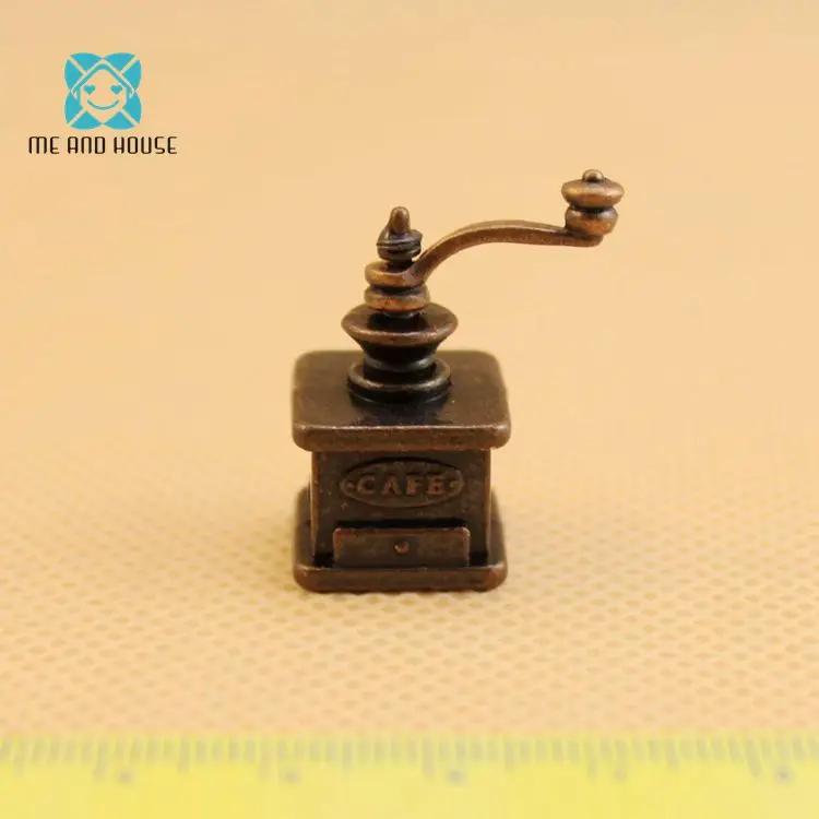 

Doll Toy dollhouse Miniature Toy Vintage metal Roasted Coffee grinder 1/12scale
