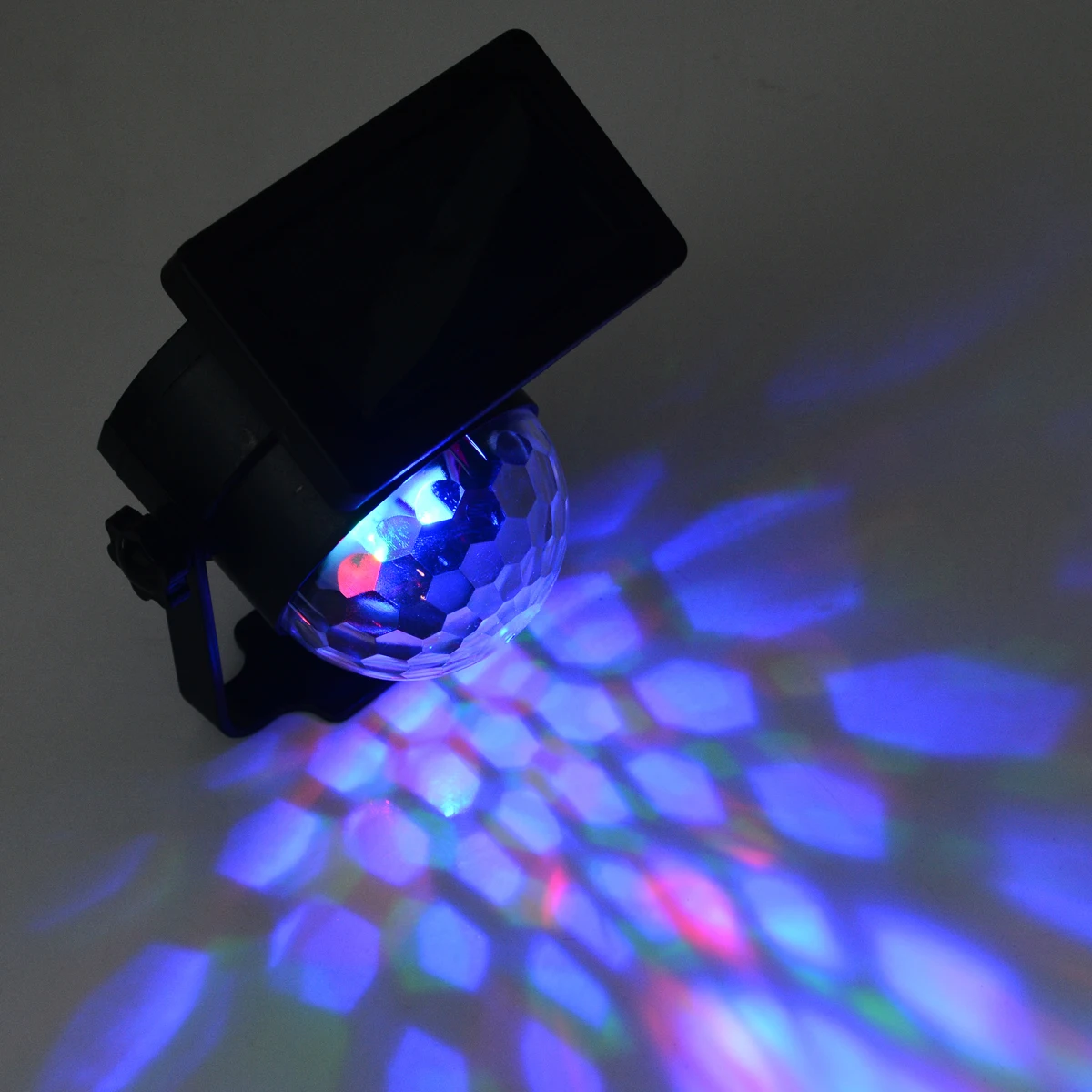 Solar Power LED Projector Light Rotary Spotlight Moving Lamp Outdoor Garden Yard Lawn Lamp Path Landscape Lighting Decoration