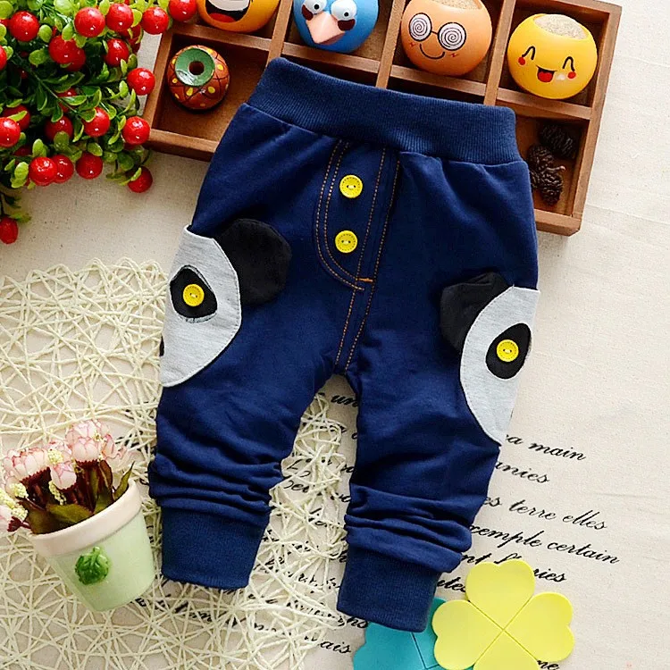 2404314074_926338012