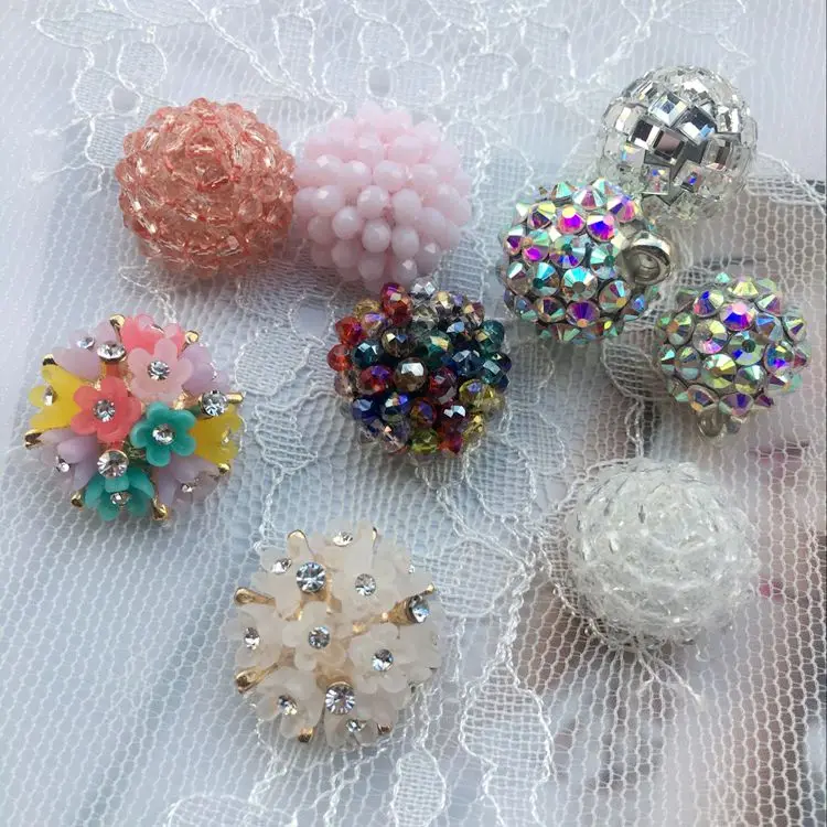 

Colours Diamond Rhinestone Metal Buttons Star Flower Decorative Buckle Mink Coats Cardigan Sweater Buckle Big Metal Buttons