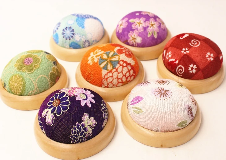Wooden Base Flower Printing Needle Pin Cushion Cute Style DIY Handcraft Tool for stitch sewing needlework accessory