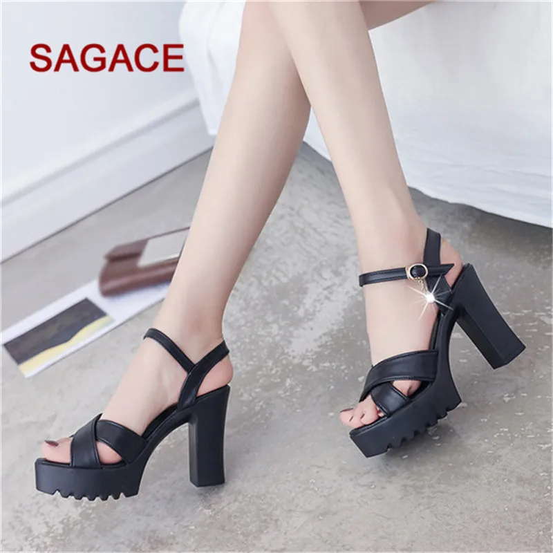 online HB @ 2018 SAGACE Moda Feminina Frisado Sandálias Sapatos de Verão Do Partido Sexy Pérola Sandálias Fundo Plano