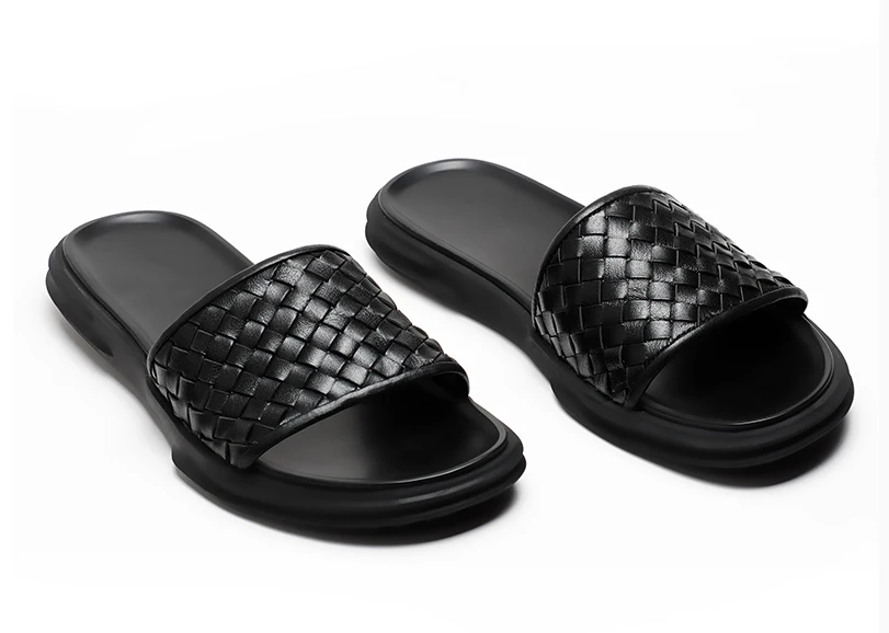 

2019 New Arrival Hand-woven cowhide Flip flops Mens Sandals Perennial Large size Sandals Black Flat Mens shoes